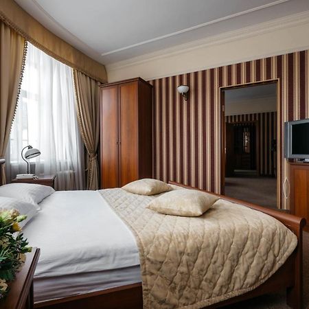 Tsentralny By Usta Hotels Ekaterinburg Exterior photo
